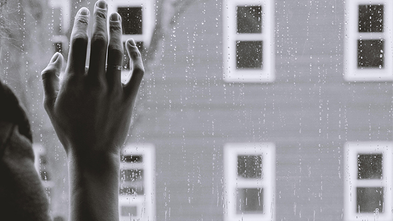 Social Media Grief: Dos and Don’ts to Remember Someone You Love